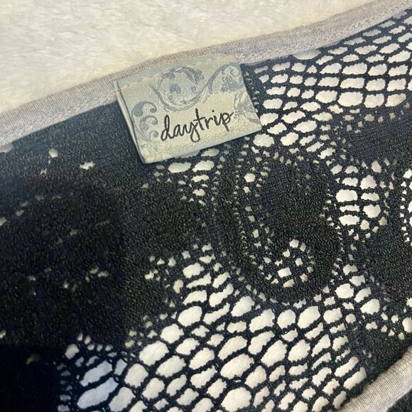 Daytrip, Gray & Black Lace Half-Sleeve Top, Size XS - Picture 8 of 12